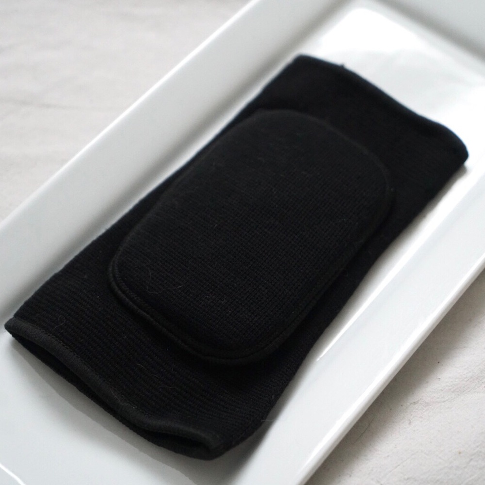 Stretchy Knee Pad/Protecter Black Single One